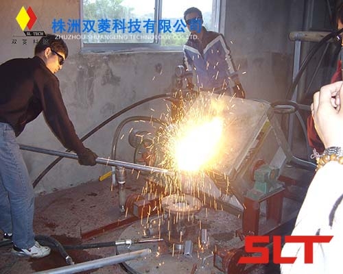 中頻熔煉爐